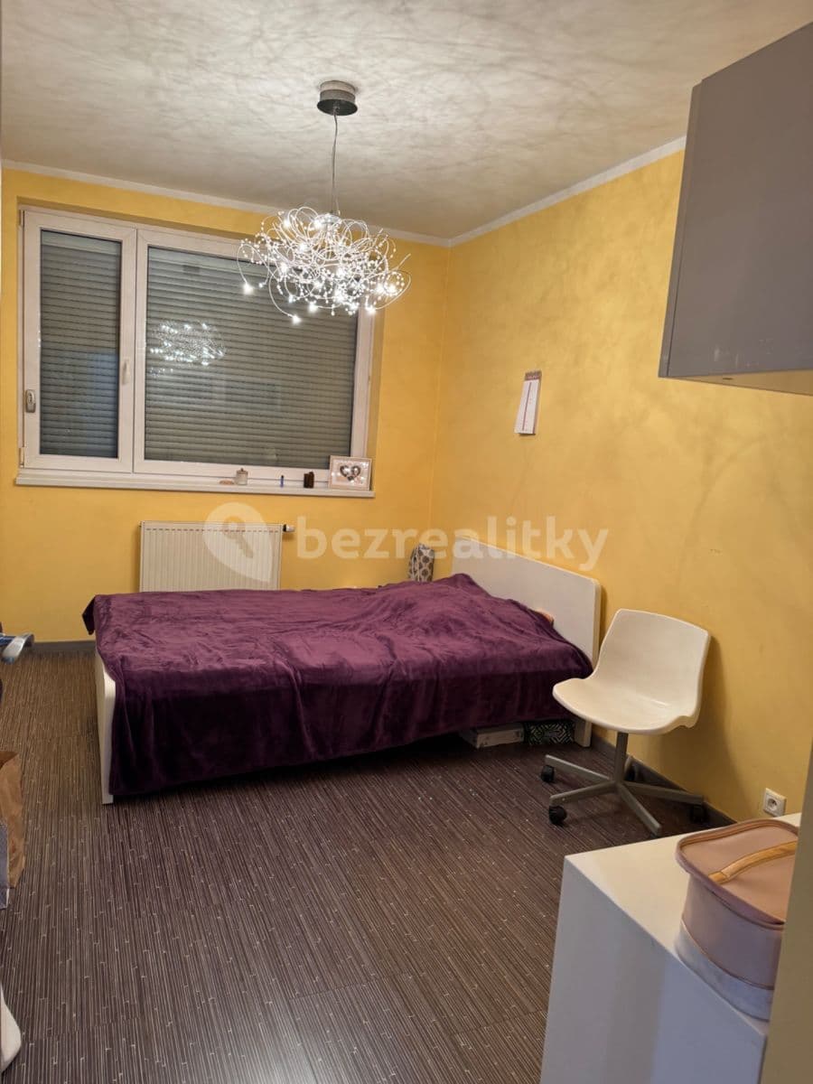 3 bedroom with open-plan kitchen flat to rent, 120 m², Symfonická, Prague, Prague 3 bedroom with open-plan kitchen flat to rent, 120 m², Symfonická, Prague, Prague