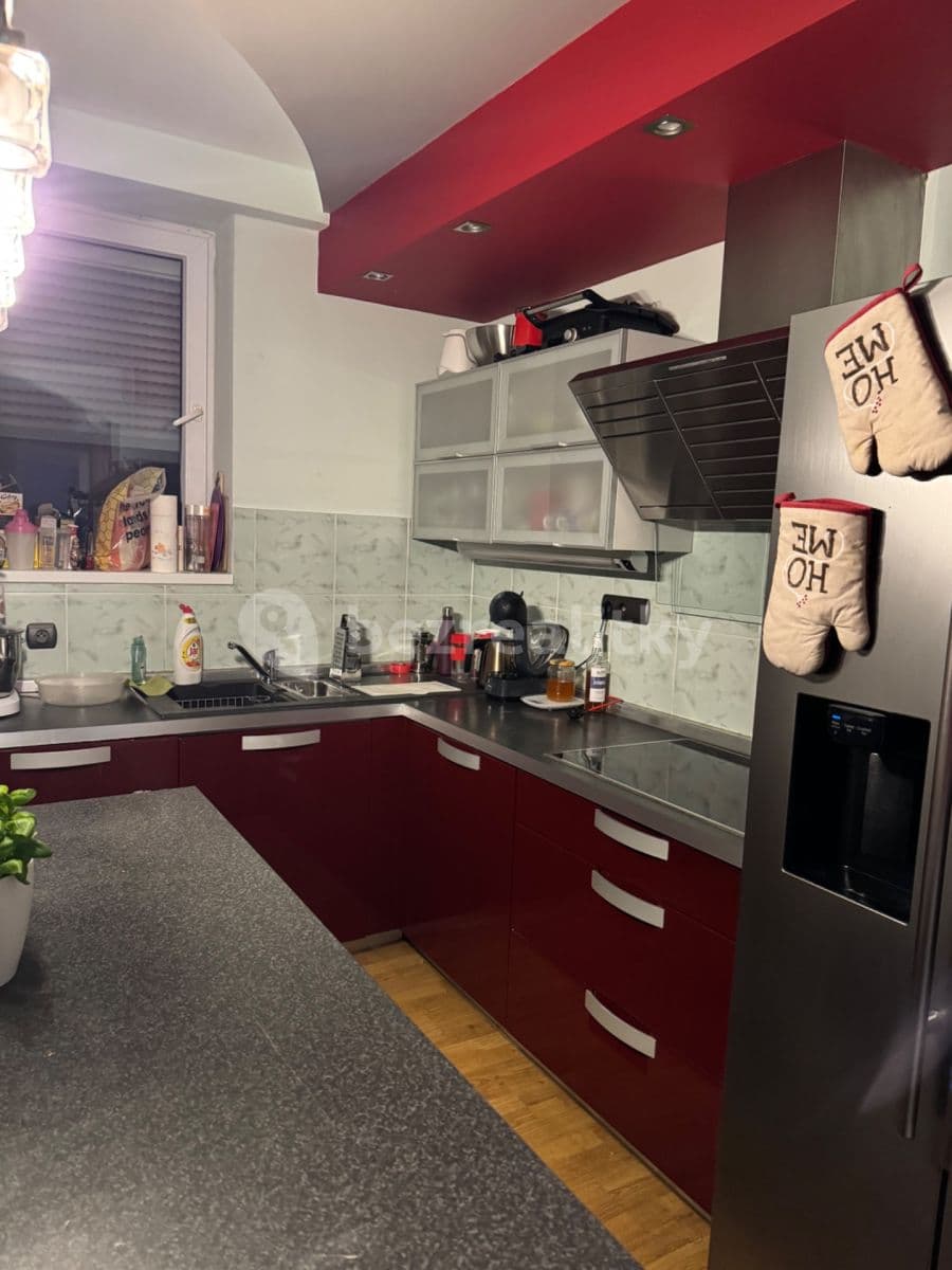 3 bedroom with open-plan kitchen flat to rent, 120 m², Symfonická, Prague, Prague 3 bedroom with open-plan kitchen flat to rent, 120 m², Symfonická, Prague, Prague