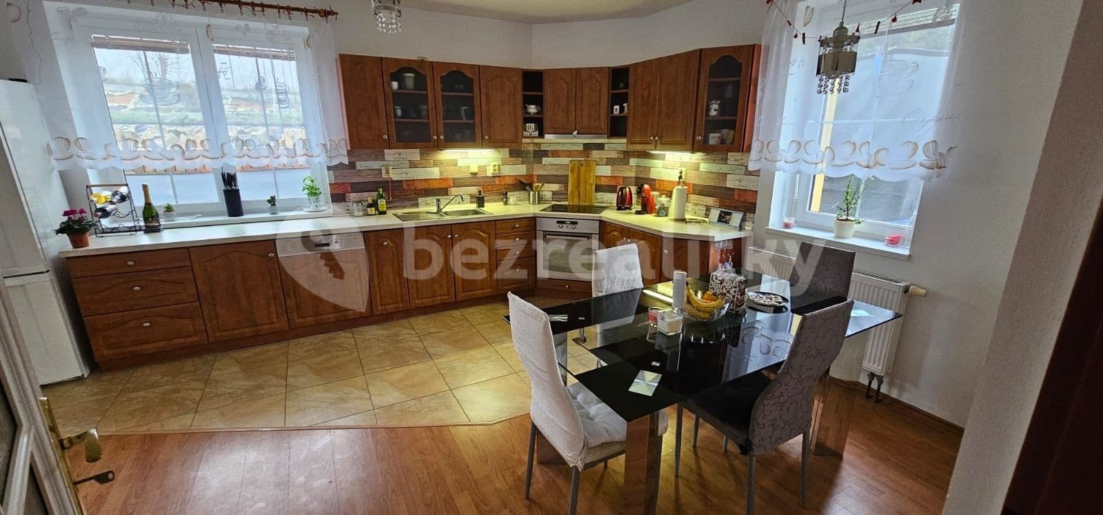 house to rent, 145 m², Třebusice, Středočeský Region house to rent, 145 m², Třebusice, Středočeský Region