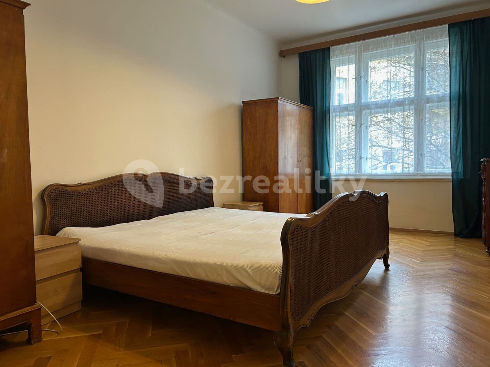 1 bedroom with open-plan kitchen flat to rent, 55 m², Bartoškova, Prague, Prague 1 bedroom with open-plan kitchen flat to rent, 55 m², Bartoškova, Prague, Prague