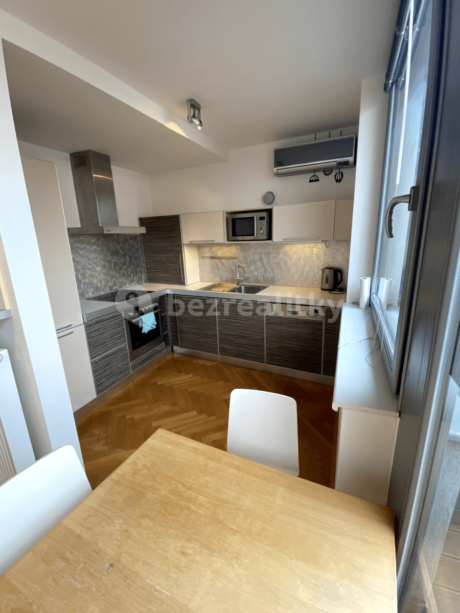2 bedroom with open-plan kitchen flat to rent, 71 m², Ke Strašnické, Prague, Prague 2 bedroom with open-plan kitchen flat to rent, 71 m², Ke Strašnické, Prague, Prague