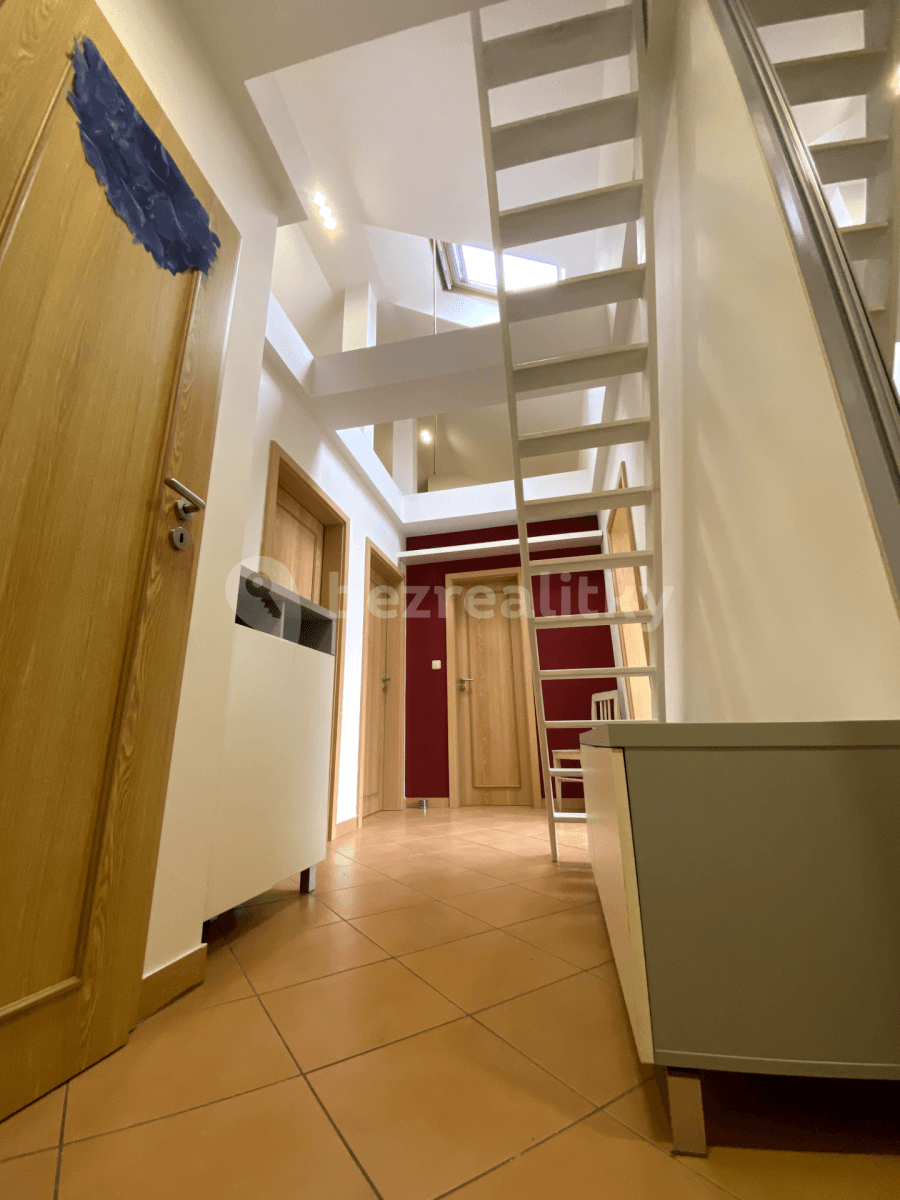 2 bedroom with open-plan kitchen flat to rent, 71 m², Ke Strašnické, Prague, Prague 2 bedroom with open-plan kitchen flat to rent, 71 m², Ke Strašnické, Prague, Prague