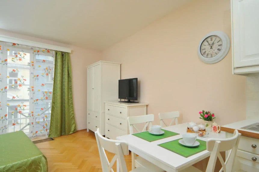 flat to rent, 40 m², Orebitská, Prague, Prague flat to rent, 40 m², Orebitská, Prague, Prague