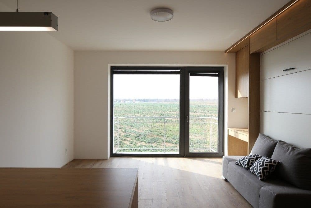 Studio flat to rent, 42 m², Kamýcká, Prague, Prague Studio flat to rent, 42 m², Kamýcká, Prague, Prague
