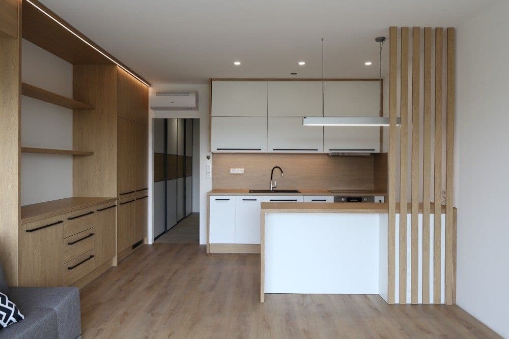 Studio flat to rent, 42 m², Kamýcká, Prague, Prague Studio flat to rent, 42 m², Kamýcká, Prague, Prague