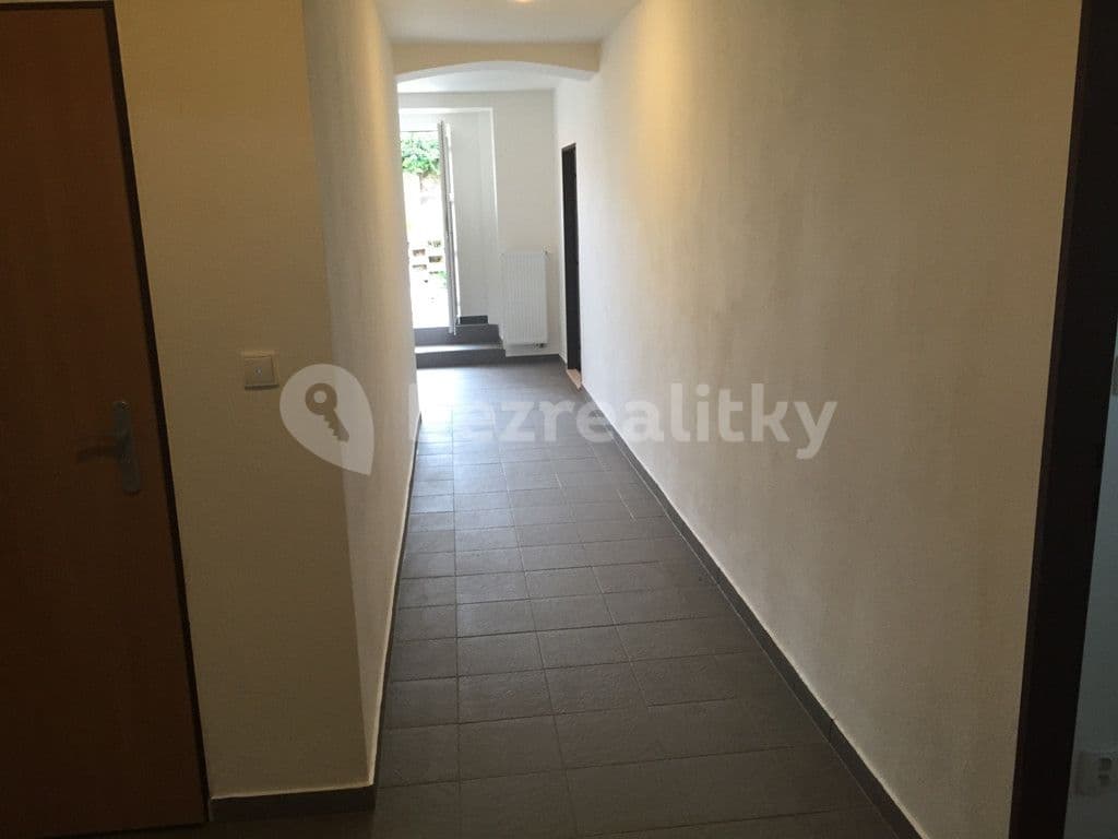 Studio flat to rent, 20 m², K Lochkovu, Prague, Prague Studio flat to rent, 20 m², K Lochkovu, Prague, Prague