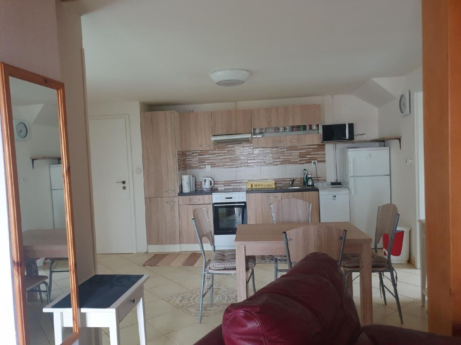 2 bedroom with open-plan kitchen flat to rent, 75 m², U Pošty, Zvole, Středočeský Region 2 bedroom with open-plan kitchen flat to rent, 75 m², U Pošty, Zvole, Středočeský Region