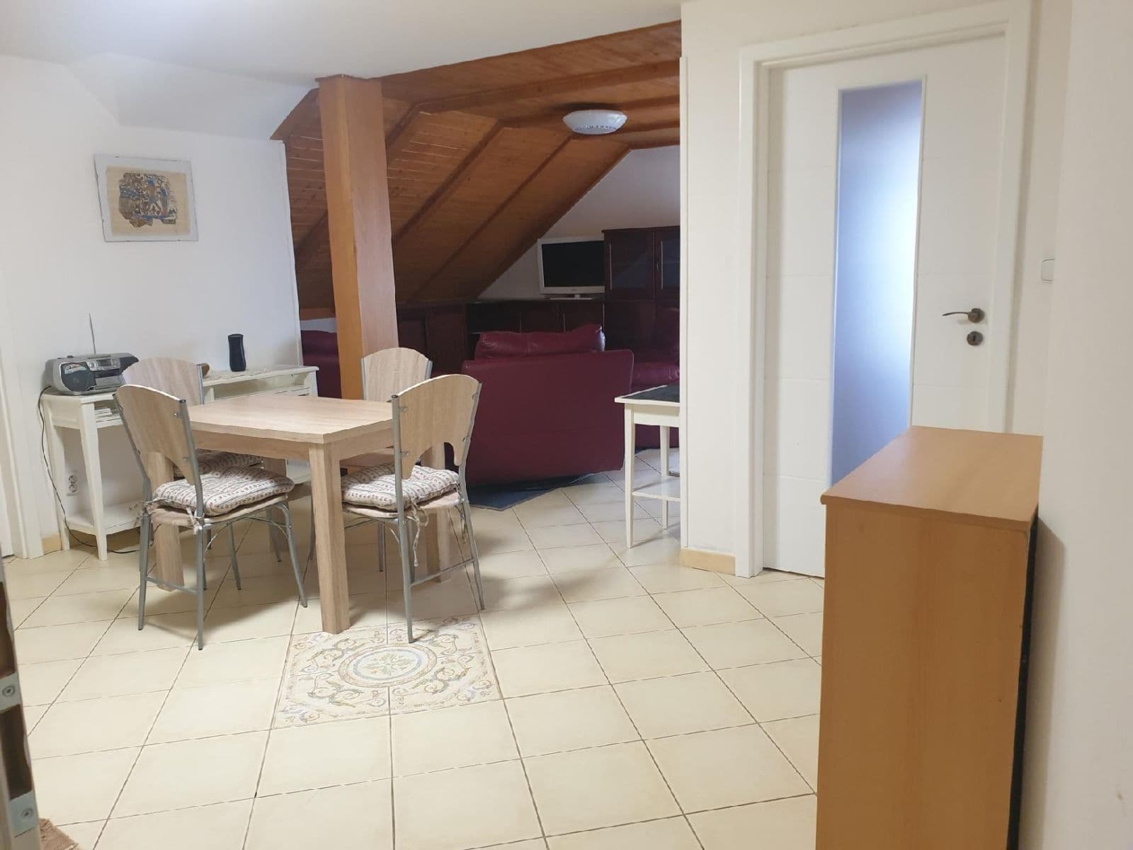 2 bedroom with open-plan kitchen flat to rent, 75 m², U Pošty, Zvole, Středočeský Region 2 bedroom with open-plan kitchen flat to rent, 75 m², U Pošty, Zvole, Středočeský Region