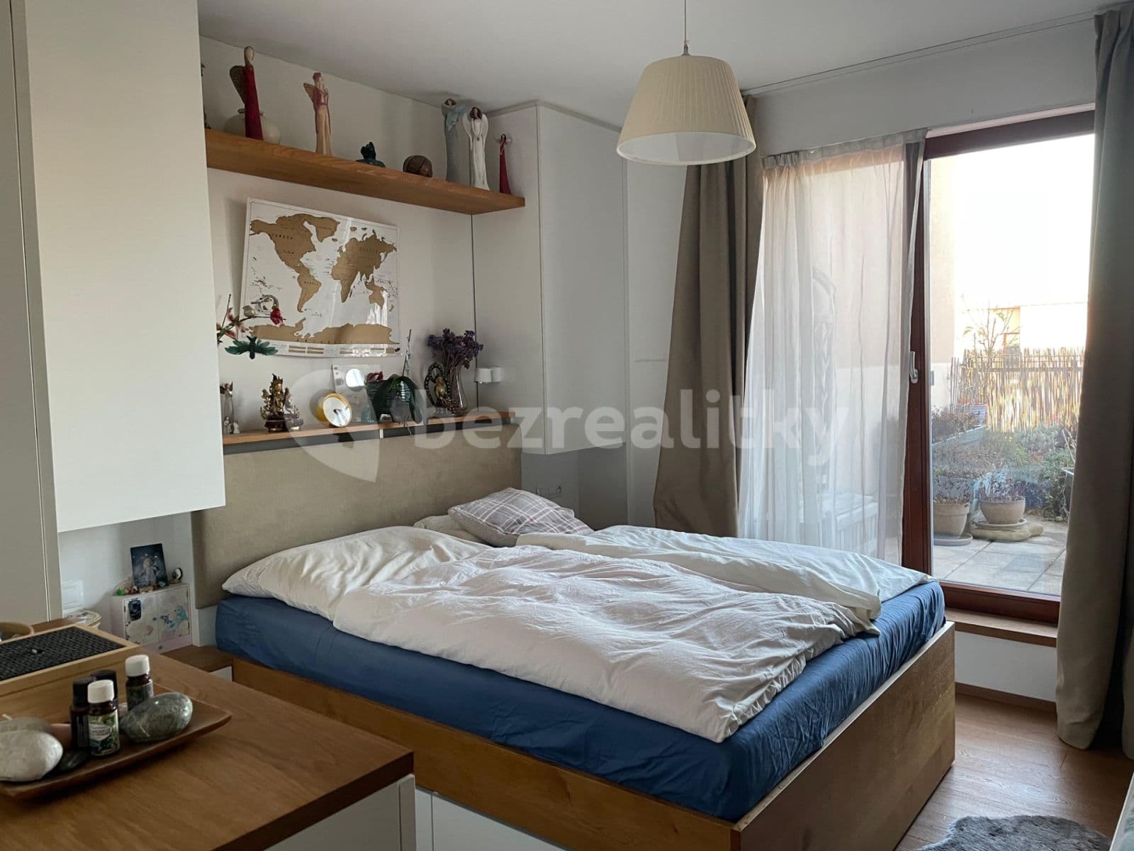 1 bedroom with open-plan kitchen flat to rent, 102 m², Kejhova, Prague, Prague 1 bedroom with open-plan kitchen flat to rent, 102 m², Kejhova, Prague, Prague