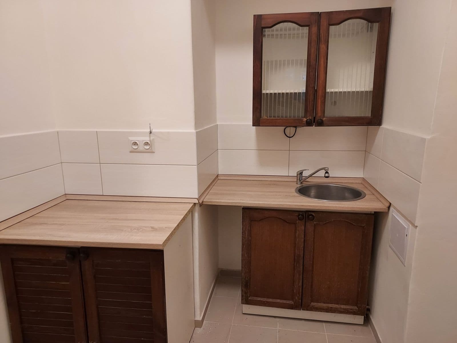 2 bedroom with open-plan kitchen flat to rent, 65 m², U Vinohradské nemocnice, Prague, Prague 2 bedroom with open-plan kitchen flat to rent, 65 m², U Vinohradské nemocnice, Prague, Prague