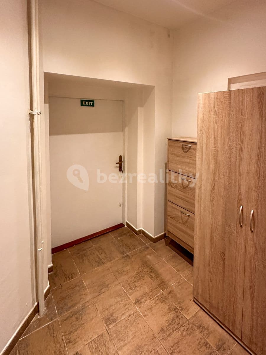 2 bedroom flat to rent, 76 m², nábřeží Jana Palacha, Karlovy Vary, Karlovarský Region 2 bedroom flat to rent, 76 m², nábřeží Jana Palacha, Karlovy Vary, Karlovarský Region