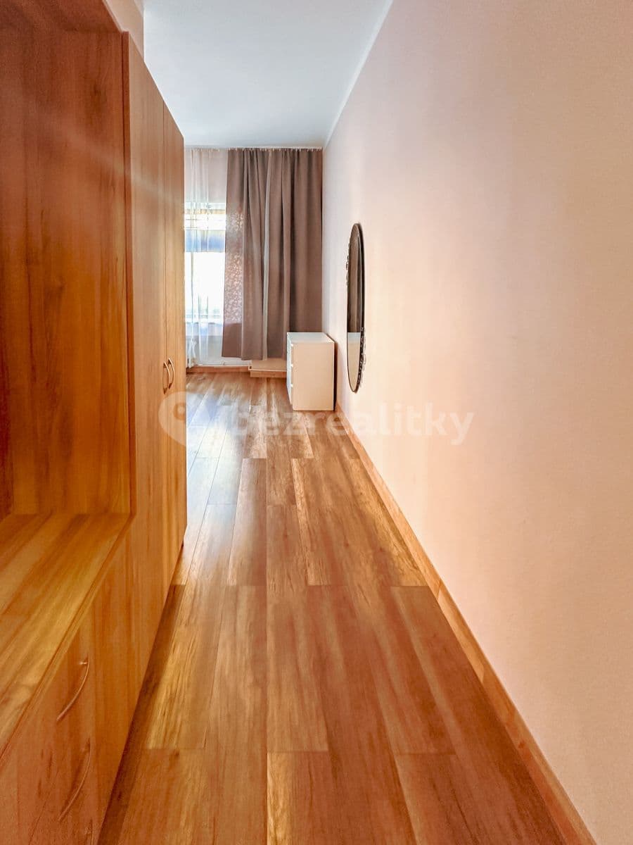 2 bedroom flat to rent, 76 m², nábřeží Jana Palacha, Karlovy Vary, Karlovarský Region 2 bedroom flat to rent, 76 m², nábřeží Jana Palacha, Karlovy Vary, Karlovarský Region