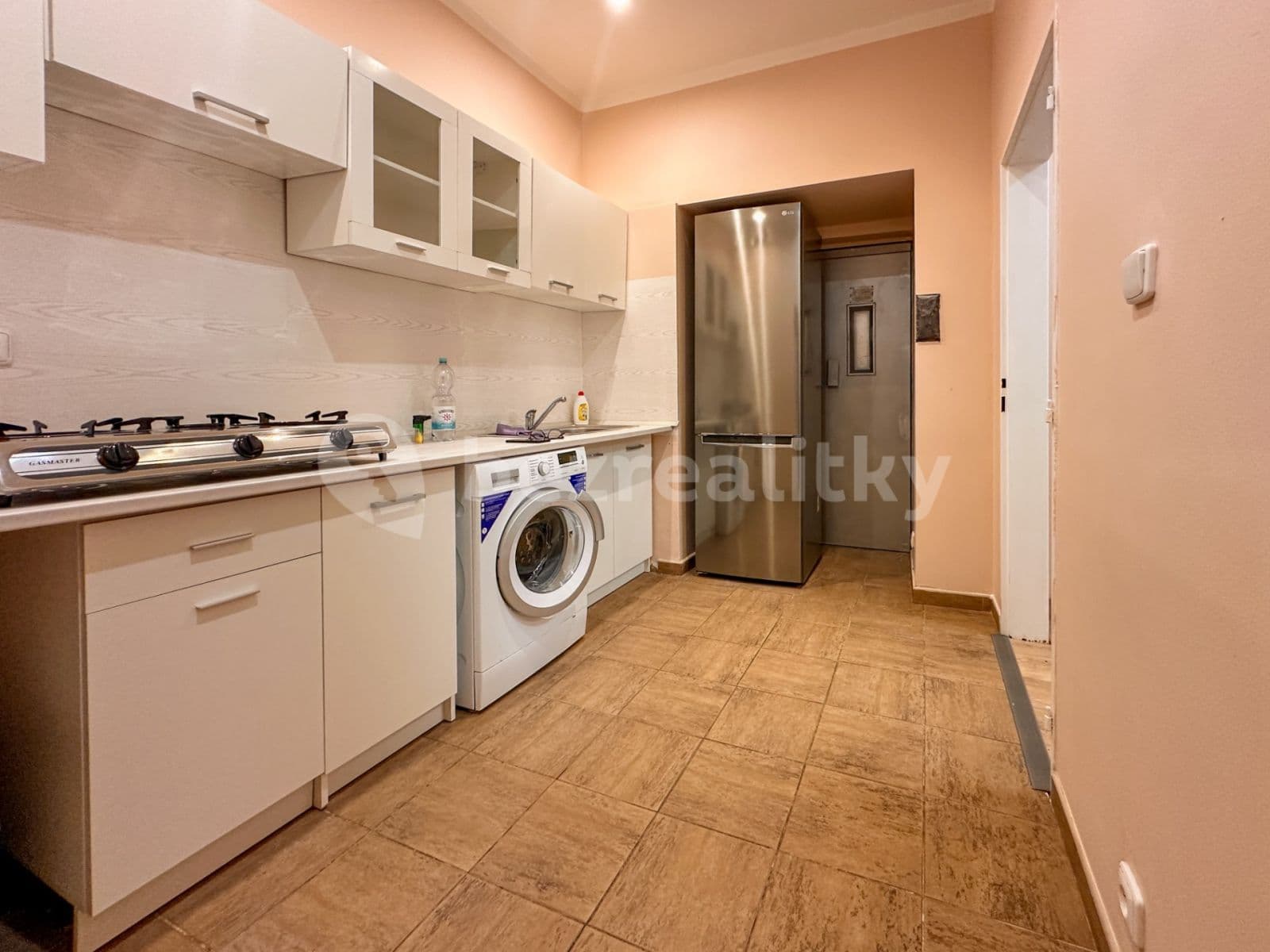 2 bedroom flat to rent, 76 m², nábřeží Jana Palacha, Karlovy Vary, Karlovarský Region 2 bedroom flat to rent, 76 m², nábřeží Jana Palacha, Karlovy Vary, Karlovarský Region