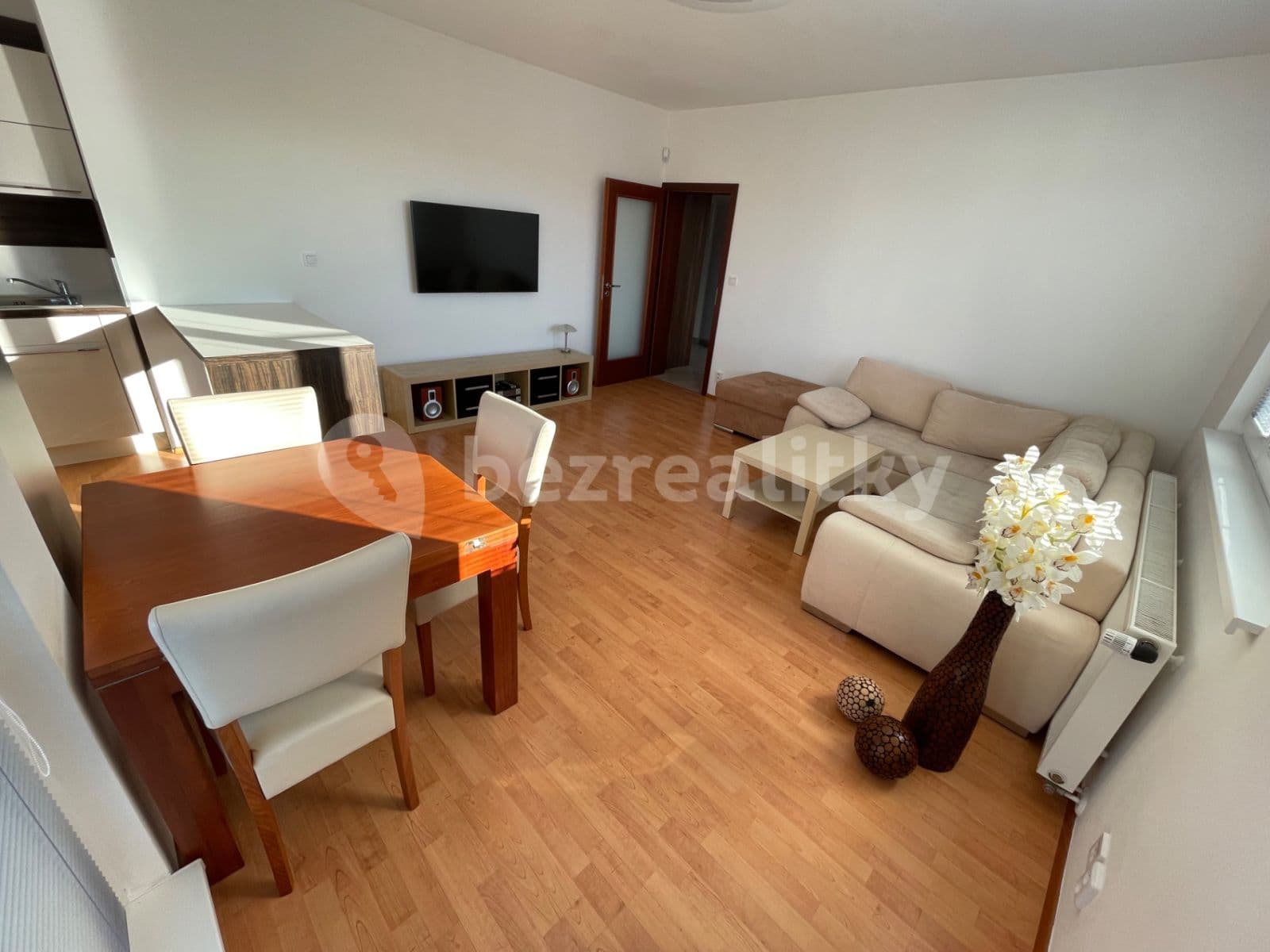1 bedroom with open-plan kitchen flat to rent, 59 m², Žampiónová, Prague, Prague 1 bedroom with open-plan kitchen flat to rent, 59 m², Žampiónová, Prague, Prague