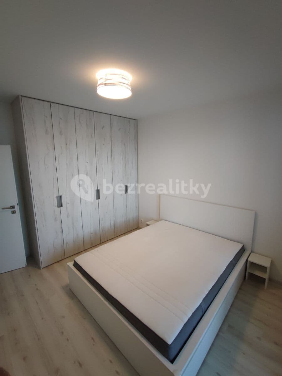 1 bedroom with open-plan kitchen flat to rent, 58 m², K Vystrkovu, Prague, Prague 1 bedroom with open-plan kitchen flat to rent, 58 m², K Vystrkovu, Prague, Prague