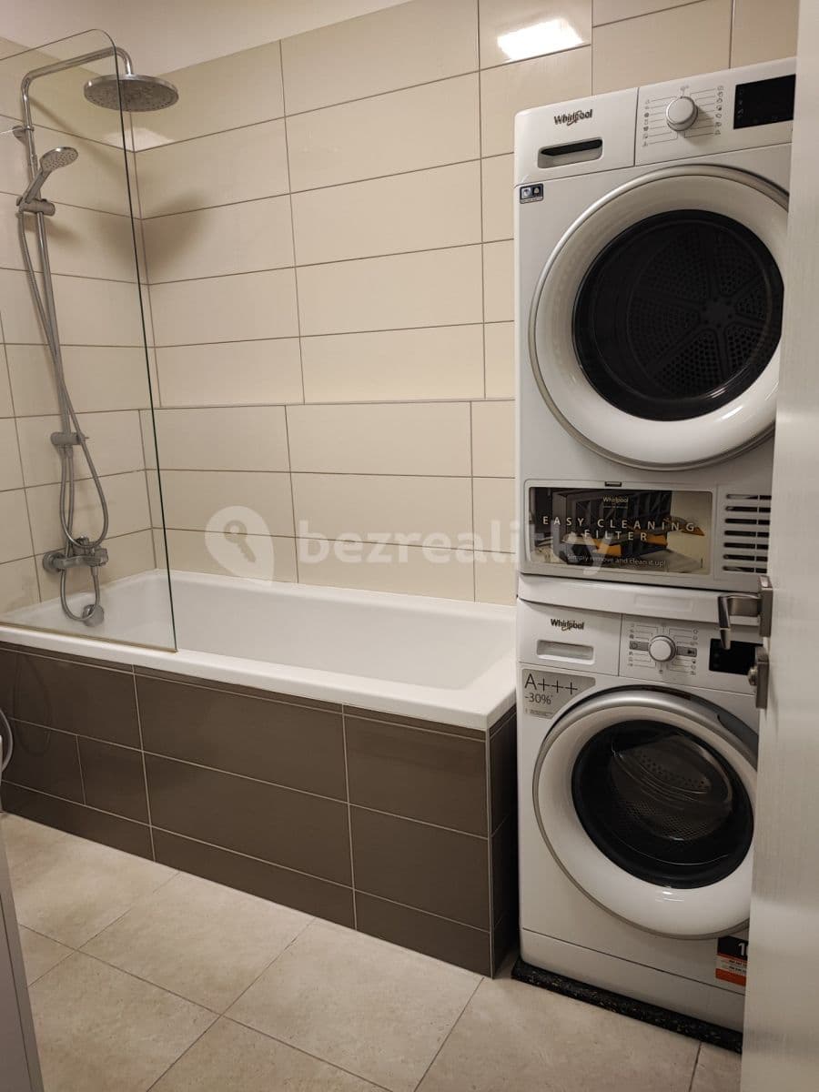 1 bedroom with open-plan kitchen flat to rent, 58 m², K Vystrkovu, Prague, Prague 1 bedroom with open-plan kitchen flat to rent, 58 m², K Vystrkovu, Prague, Prague