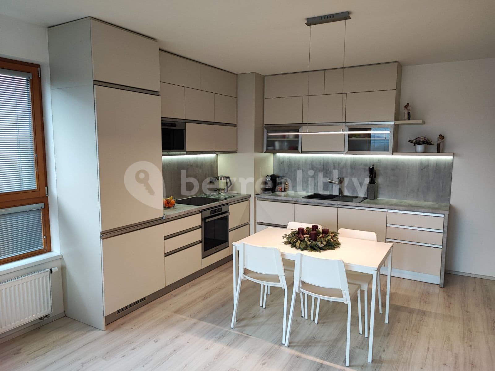 1 bedroom with open-plan kitchen flat to rent, 58 m², K Vystrkovu, Prague, Prague 1 bedroom with open-plan kitchen flat to rent, 58 m², K Vystrkovu, Prague, Prague