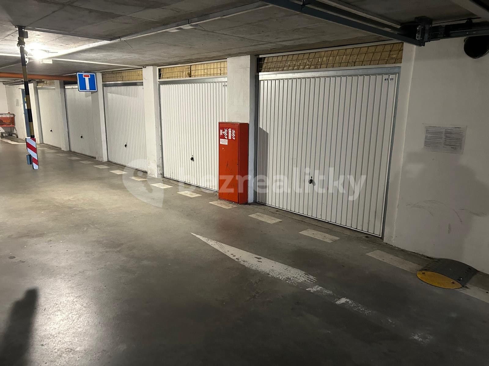 garage to rent, 19 m², Hnězdenská, Prague, Prague garage to rent, 19 m², Hnězdenská, Prague, Prague