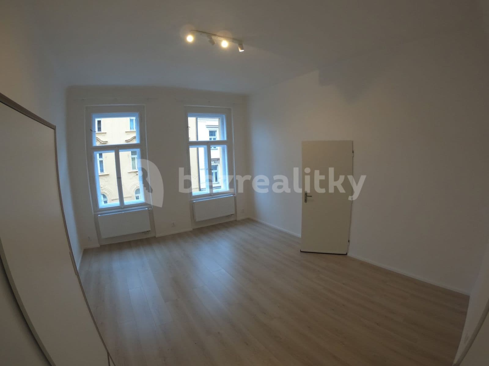 1 bedroom with open-plan kitchen flat to rent, 46 m², Boleslavova, Prague, Prague 1 bedroom with open-plan kitchen flat to rent, 46 m², Boleslavova, Prague, Prague
