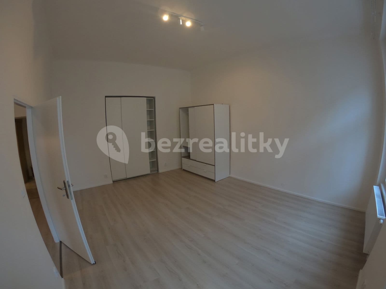 1 bedroom with open-plan kitchen flat to rent, 46 m², Boleslavova, Prague, Prague 1 bedroom with open-plan kitchen flat to rent, 46 m², Boleslavova, Prague, Prague