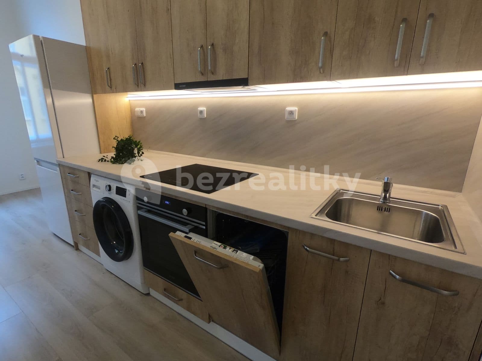 1 bedroom with open-plan kitchen flat to rent, 46 m², Boleslavova, Prague, Prague 1 bedroom with open-plan kitchen flat to rent, 46 m², Boleslavova, Prague, Prague