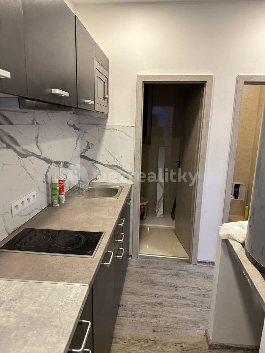4 bedroom flat to rent, 110 m², Pražská, Dobříš, Středočeský Region 4 bedroom flat to rent, 110 m², Pražská, Dobříš, Středočeský Region