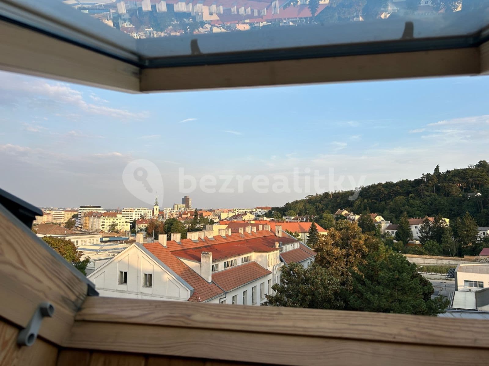 2 bedroom with open-plan kitchen flat to rent, 70 m², Rybářská, Brno, Jihomoravský Region 2 bedroom with open-plan kitchen flat to rent, 70 m², Rybářská, Brno, Jihomoravský Region