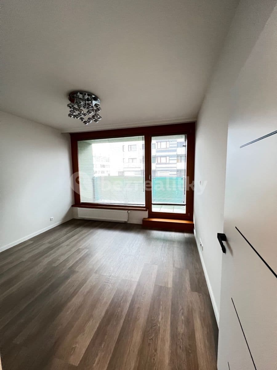 2 bedroom with open-plan kitchen flat to rent, 85 m², Otopašská, Prague, Prague 2 bedroom with open-plan kitchen flat to rent, 85 m², Otopašská, Prague, Prague