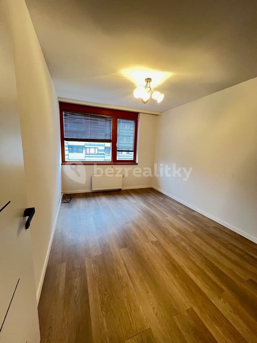 2 bedroom with open-plan kitchen flat to rent, 85 m², Otopašská, Prague, Prague 2 bedroom with open-plan kitchen flat to rent, 85 m², Otopašská, Prague, Prague