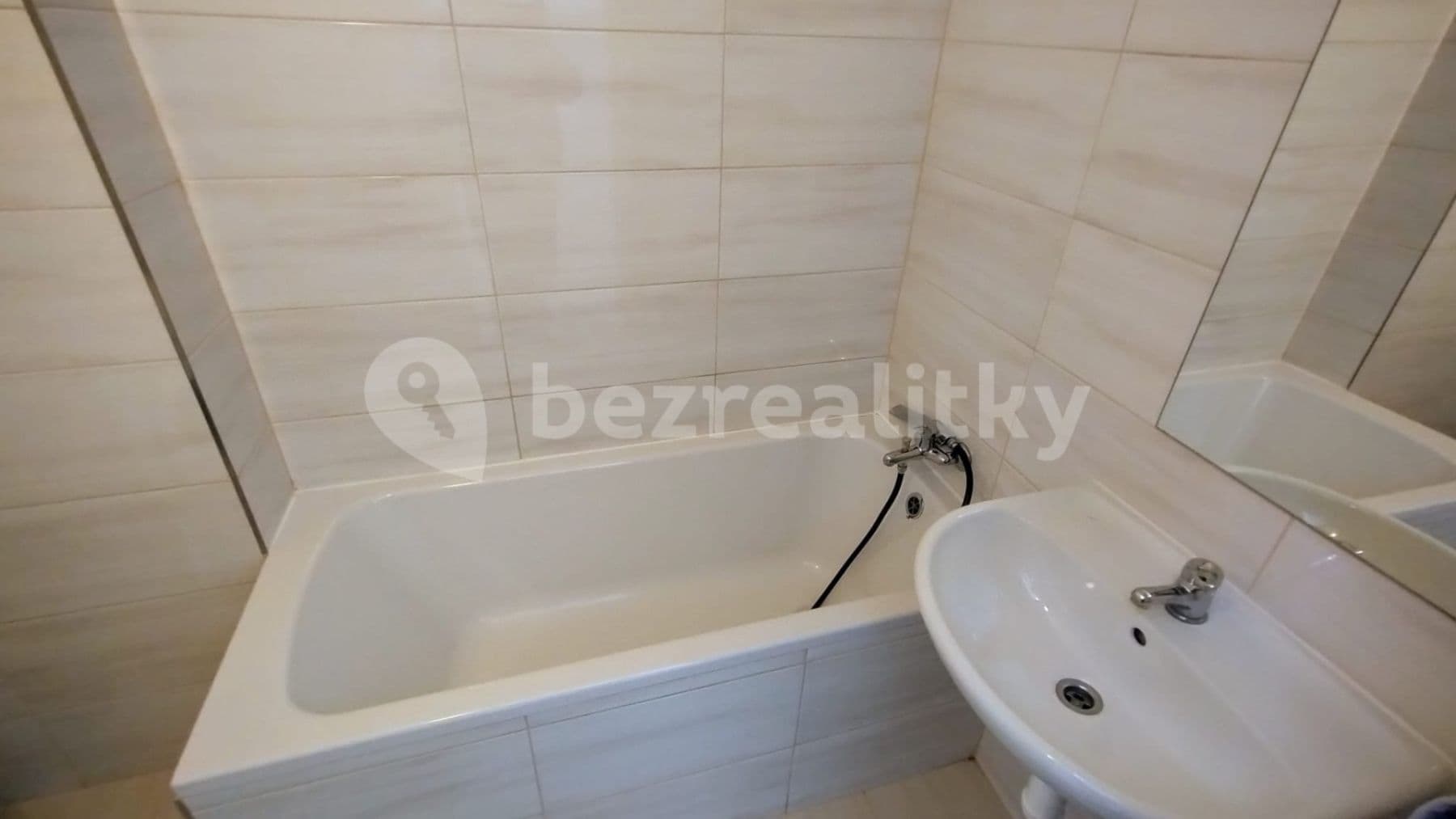 4 bedroom flat to rent, 76 m², Ostrava, Moravskoslezský Region 4 bedroom flat to rent, 76 m², Ostrava, Moravskoslezský Region