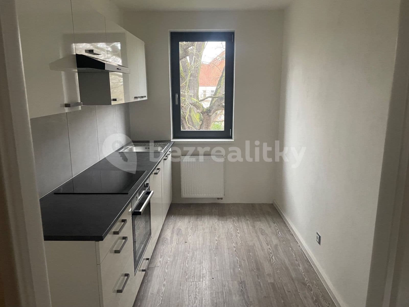 3 bedroom flat to rent, 75 m², Nábřeží, Brandýs nad Labem-Stará Boleslav, Středočeský Region 3 bedroom flat to rent, 75 m², Nábřeží, Brandýs nad Labem-Stará Boleslav, Středočeský Region