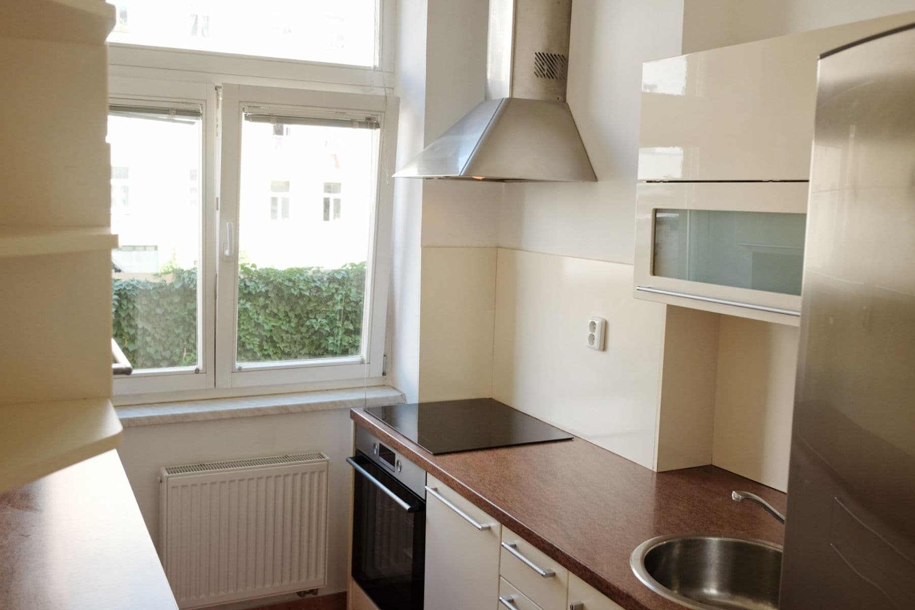 3 bedroom flat to rent, 95 m², Oldřichova, Prague, Prague 3 bedroom flat to rent, 95 m², Oldřichova, Prague, Prague