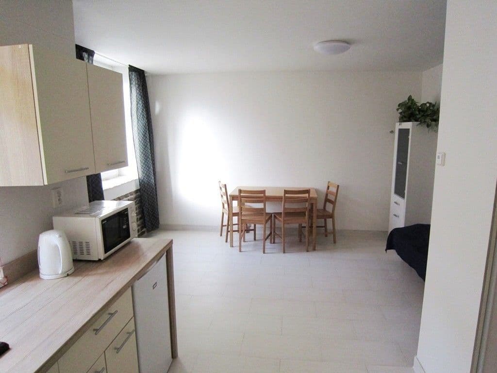 Studio flat to rent, 33 m², Terronská, Prague, Prague Studio flat to rent, 33 m², Terronská, Prague, Prague