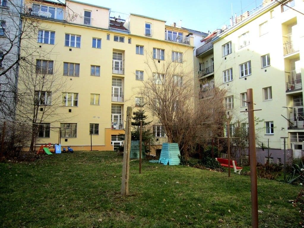 Studio flat to rent, 33 m², Terronská, Prague, Prague Studio flat to rent, 33 m², Terronská, Prague, Prague