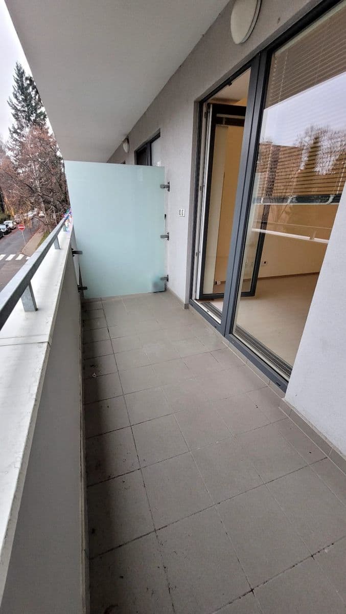 Studio flat to rent, 31 m², Frýdecká, Prague, Prague Studio flat to rent, 31 m², Frýdecká, Prague, Prague