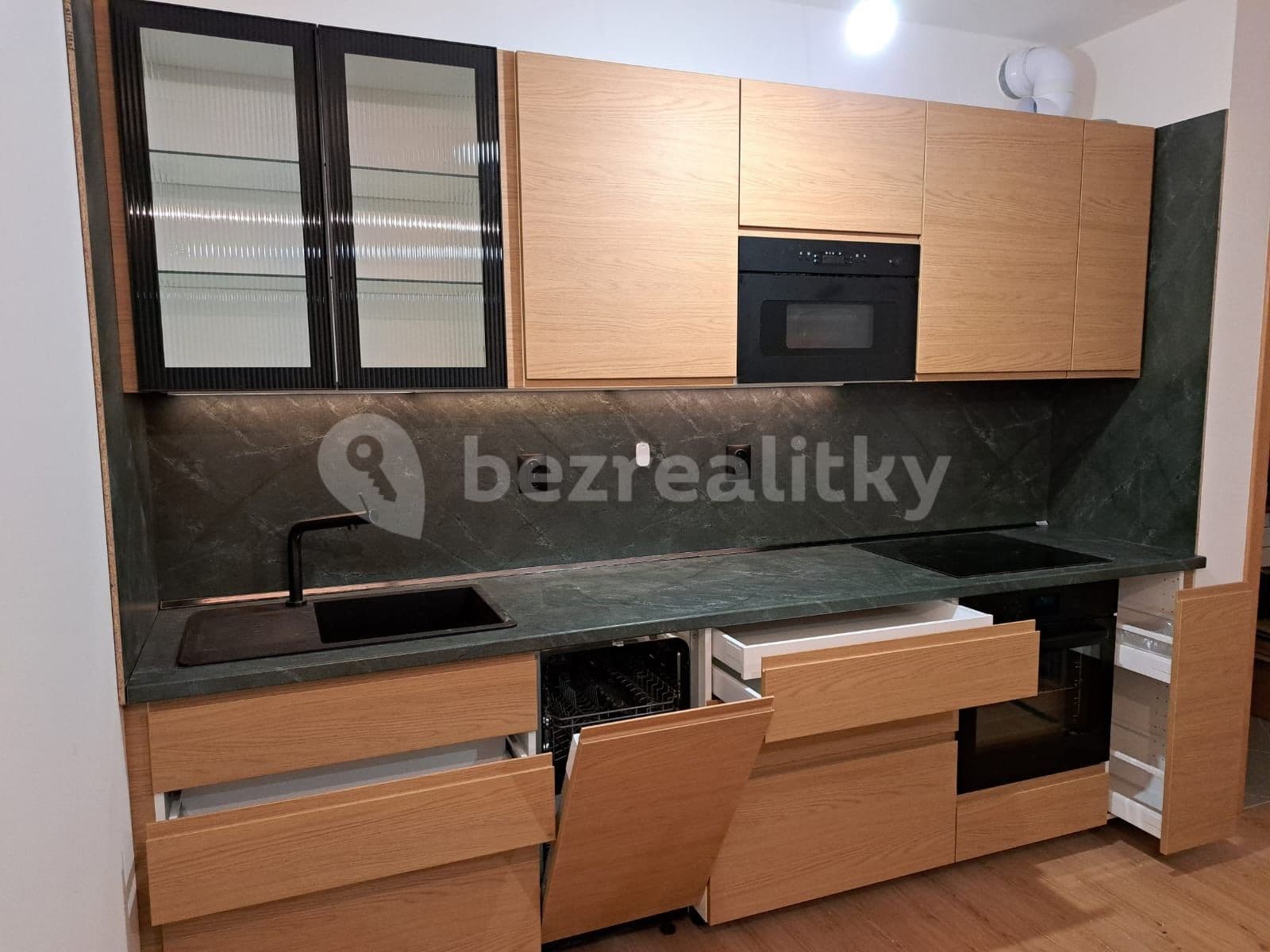 1 bedroom with open-plan kitchen flat to rent, 59 m², Kardausova, Prague, Prague 1 bedroom with open-plan kitchen flat to rent, 59 m², Kardausova, Prague, Prague