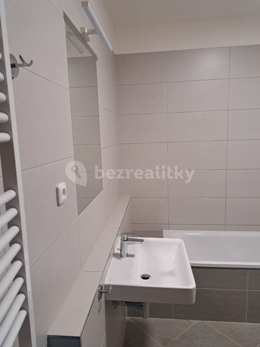 1 bedroom with open-plan kitchen flat to rent, 59 m², Kardausova, Prague, Prague 1 bedroom with open-plan kitchen flat to rent, 59 m², Kardausova, Prague, Prague