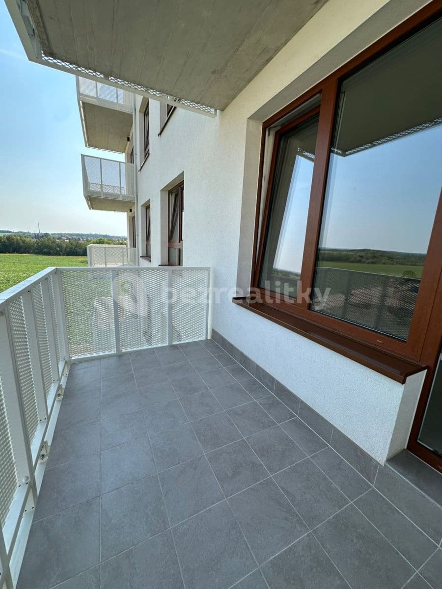 1 bedroom with open-plan kitchen flat to rent, 59 m², Kardausova, Prague, Prague 1 bedroom with open-plan kitchen flat to rent, 59 m², Kardausova, Prague, Prague
