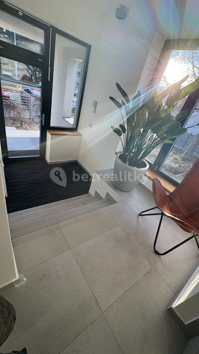 2 bedroom flat to rent, 43 m², Počernická, Prague, Prague 2 bedroom flat to rent, 43 m², Počernická, Prague, Prague