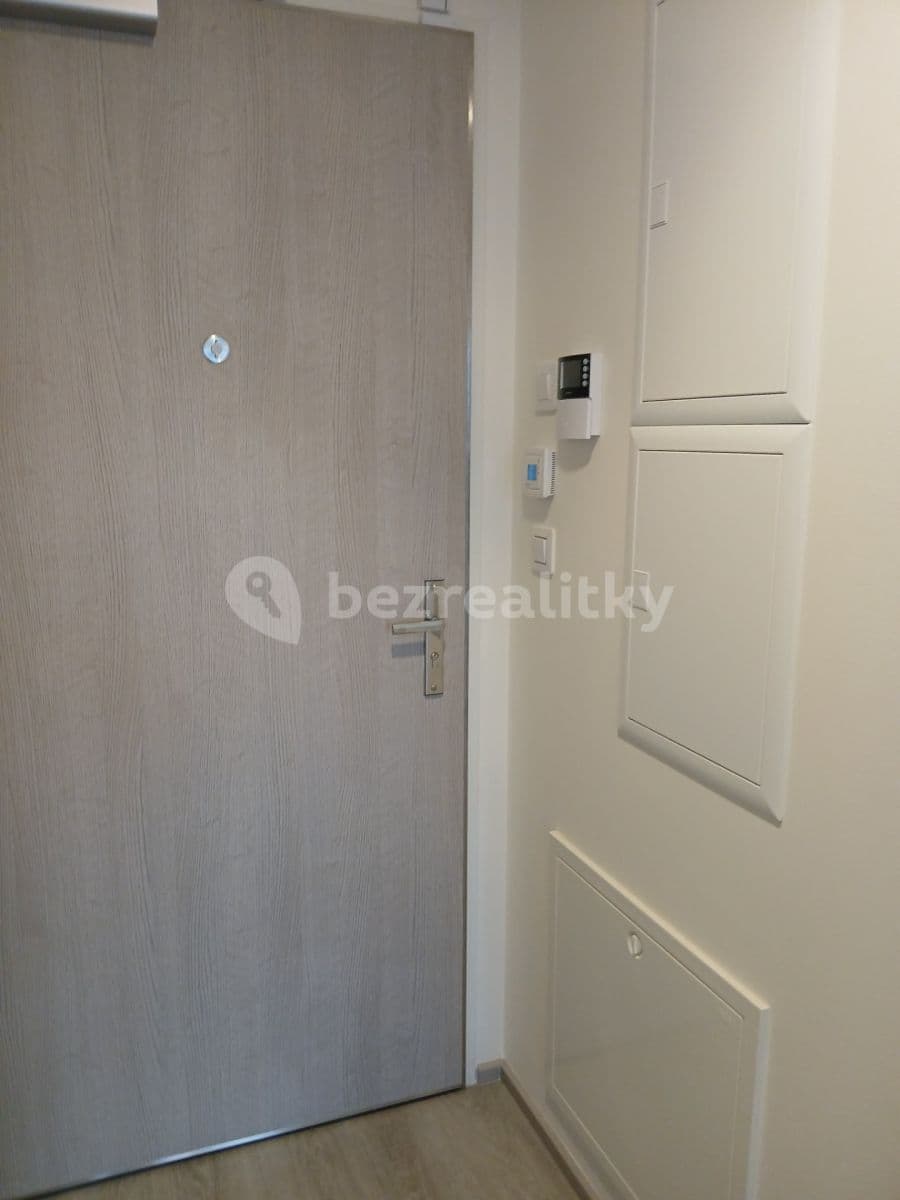 Studio flat to rent, 29 m², Šrámkové, Prague, Prague Studio flat to rent, 29 m², Šrámkové, Prague, Prague