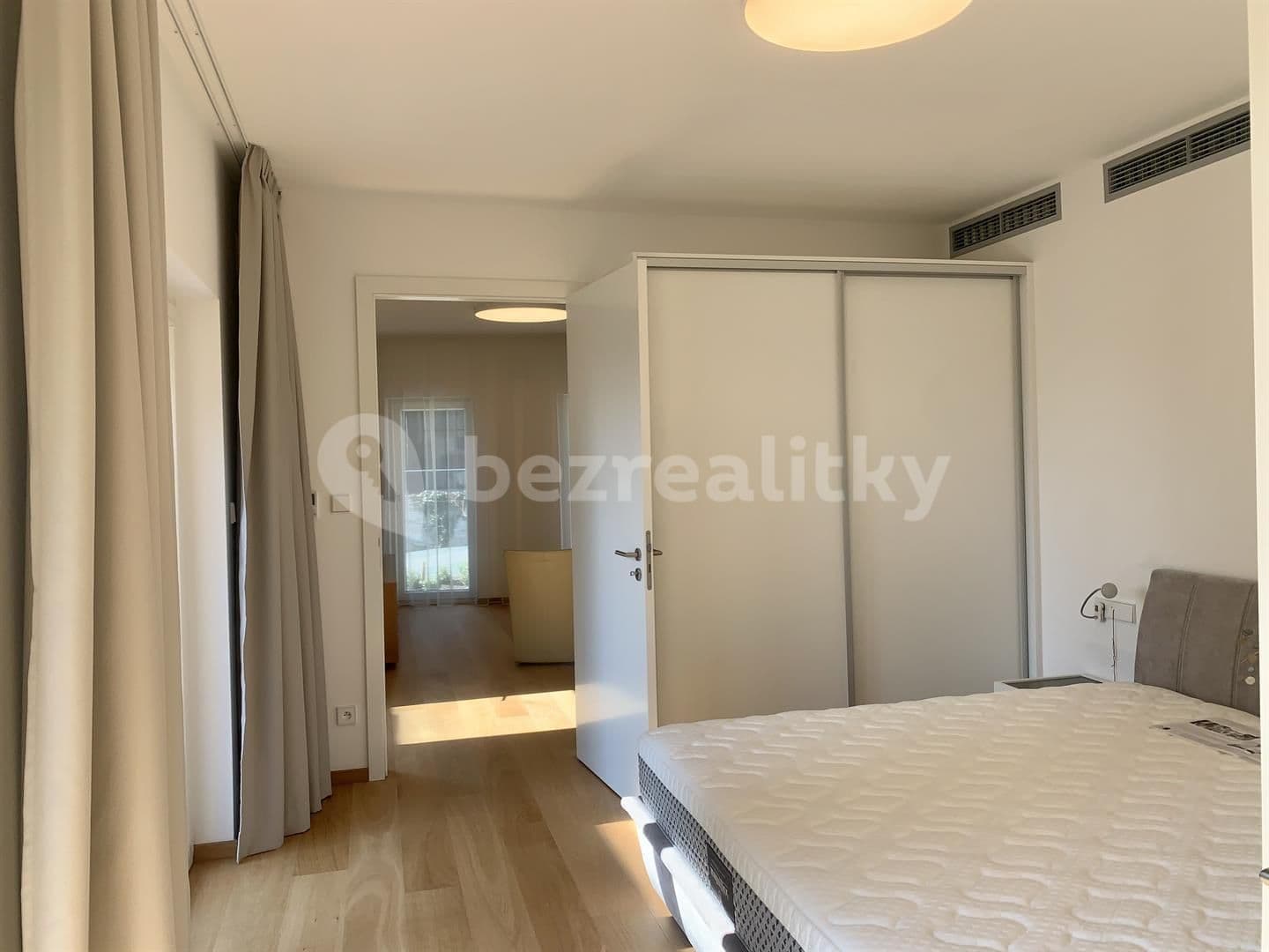 1 bedroom with open-plan kitchen flat to rent, 80 m², Kobrova, Prague, Prague 1 bedroom with open-plan kitchen flat to rent, 80 m², Kobrova, Prague, Prague