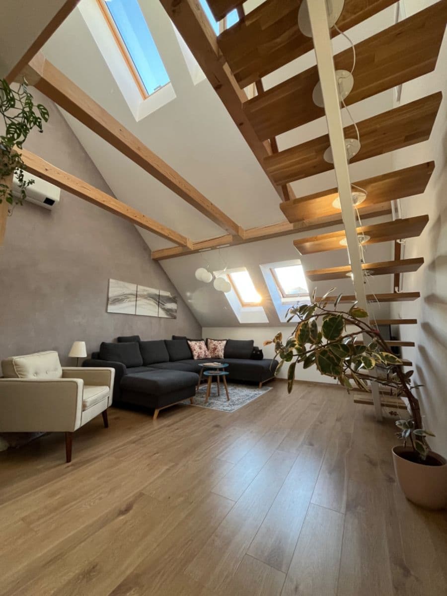 1 bedroom with open-plan kitchen flat to rent, 65 m², Kovářská, Prague, Prague 1 bedroom with open-plan kitchen flat to rent, 65 m², Kovářská, Prague, Prague