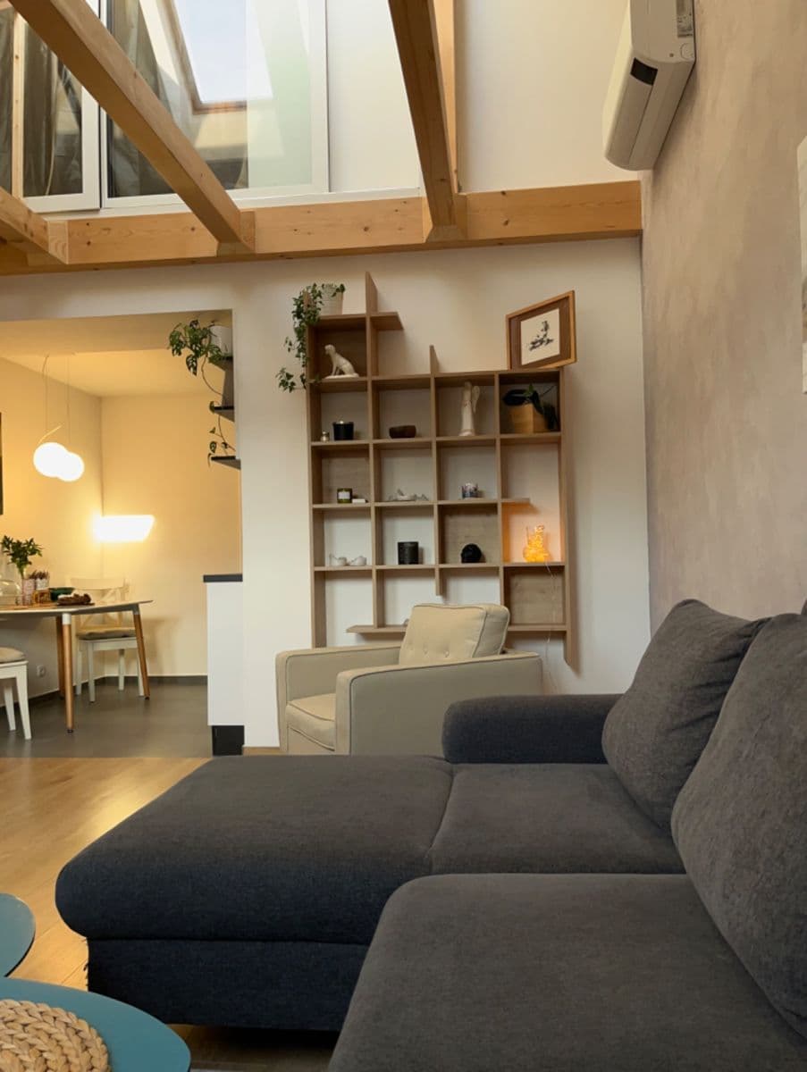 1 bedroom with open-plan kitchen flat to rent, 65 m², Kovářská, Prague, Prague 1 bedroom with open-plan kitchen flat to rent, 65 m², Kovářská, Prague, Prague