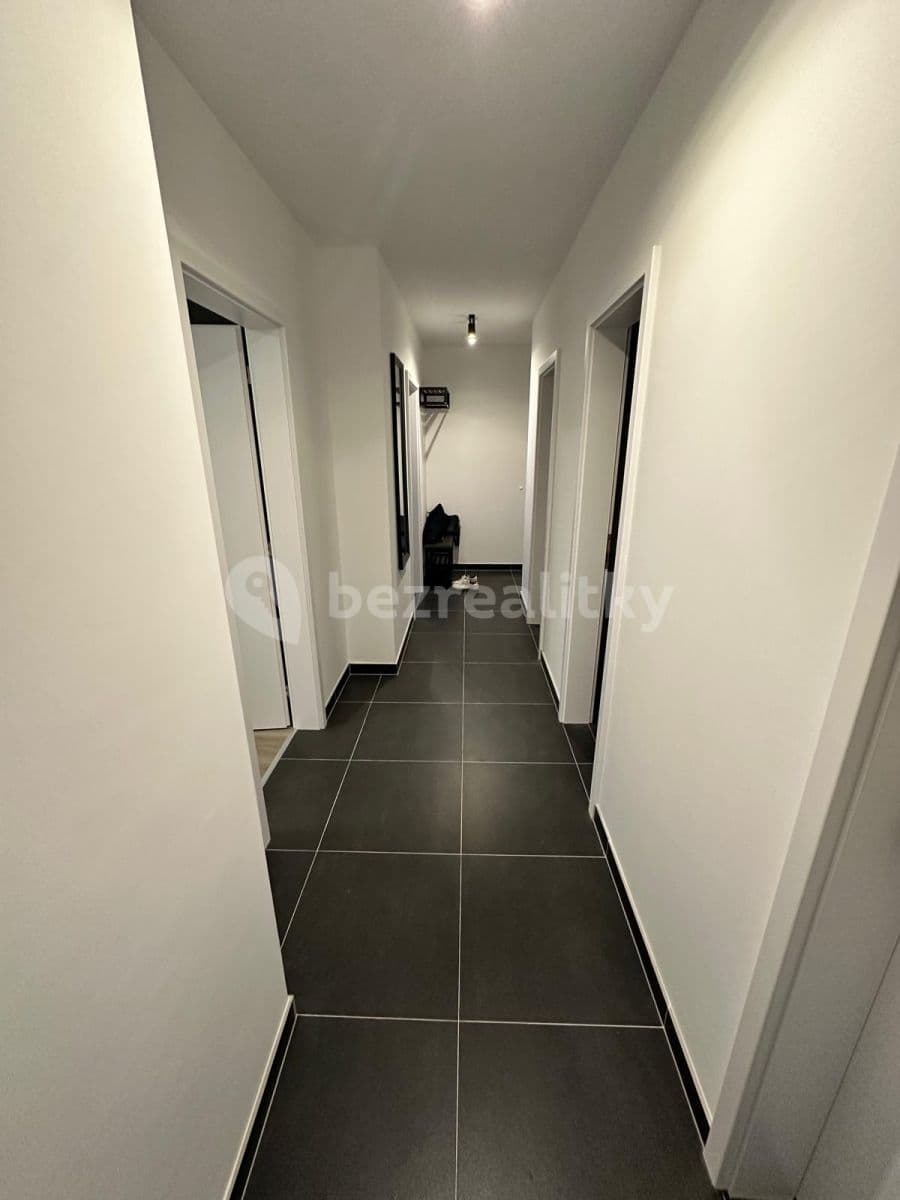 2 bedroom with open-plan kitchen flat to rent, 74 m², Olgy Havlové, Prague, Prague 2 bedroom with open-plan kitchen flat to rent, 74 m², Olgy Havlové, Prague, Prague