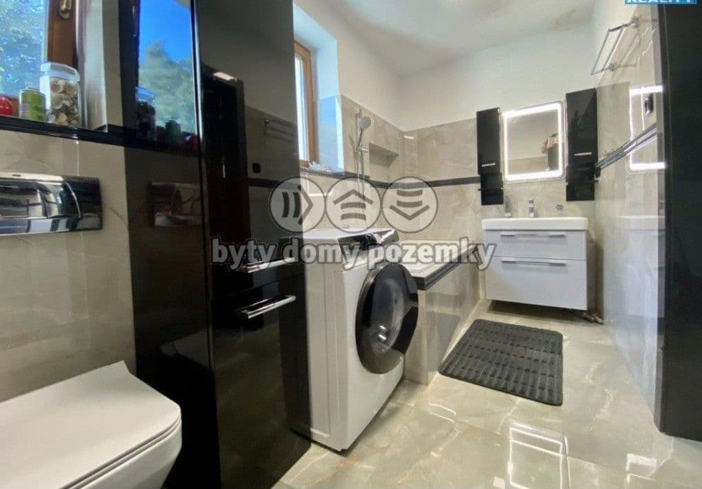 2 bedroom with open-plan kitchen flat for sale, 94 m², Ostrava, Moravskoslezský Region 2 bedroom with open-plan kitchen flat for sale, 94 m², Ostrava, Moravskoslezský Region