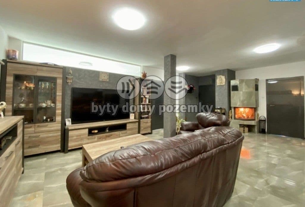 2 bedroom with open-plan kitchen flat for sale, 94 m², Ostrava, Moravskoslezský Region 2 bedroom with open-plan kitchen flat for sale, 94 m², Ostrava, Moravskoslezský Region