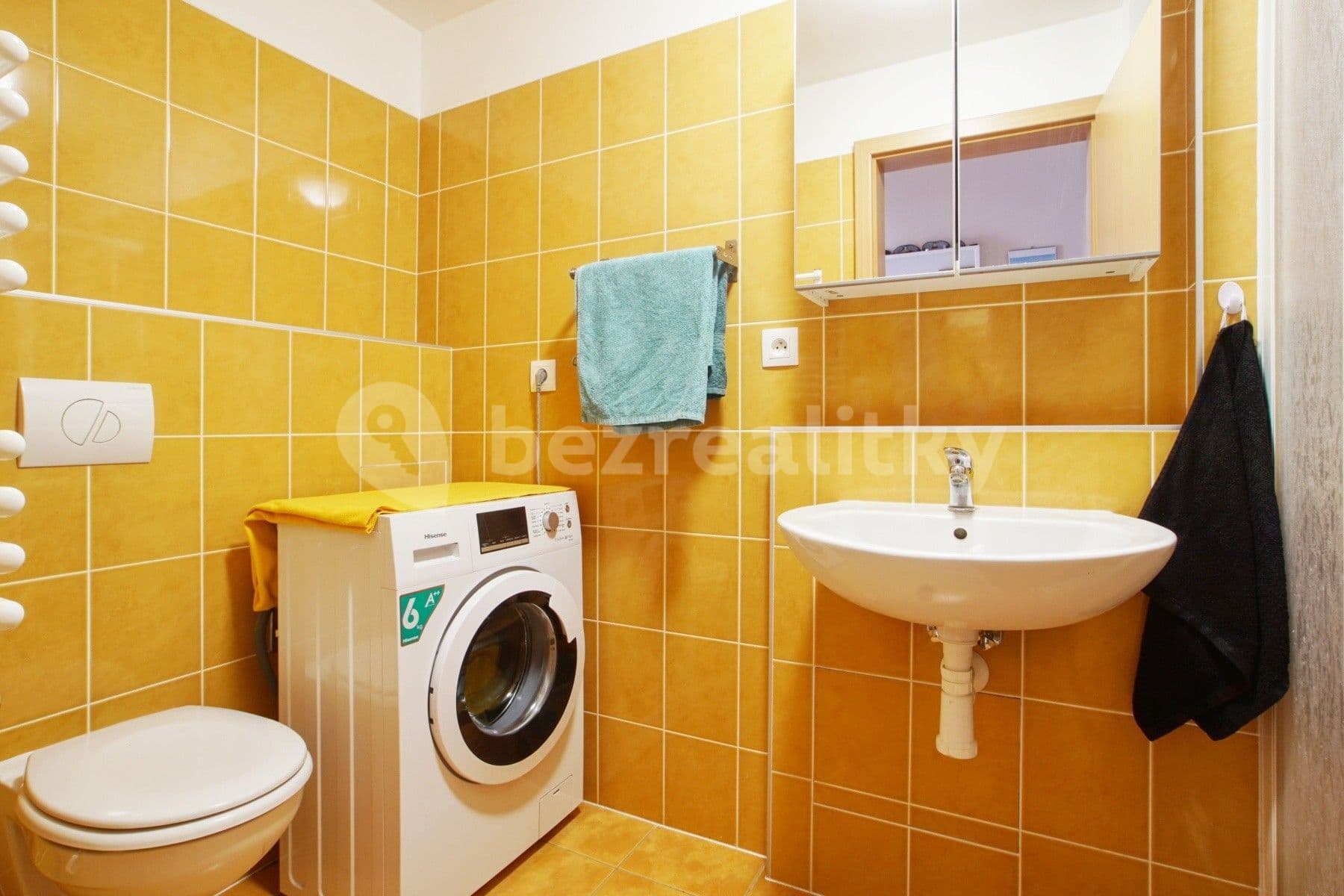 Studio flat to rent, 36 m², U Vodojemu, Brandýs nad Labem-Stará Boleslav, Středočeský Region Studio flat to rent, 36 m², U Vodojemu, Brandýs nad Labem-Stará Boleslav, Středočeský Region