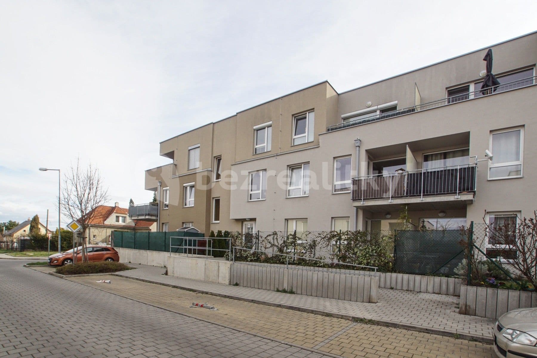 Studio flat to rent, 36 m², U Vodojemu, Brandýs nad Labem-Stará Boleslav, Středočeský Region Studio flat to rent, 36 m², U Vodojemu, Brandýs nad Labem-Stará Boleslav, Středočeský Region