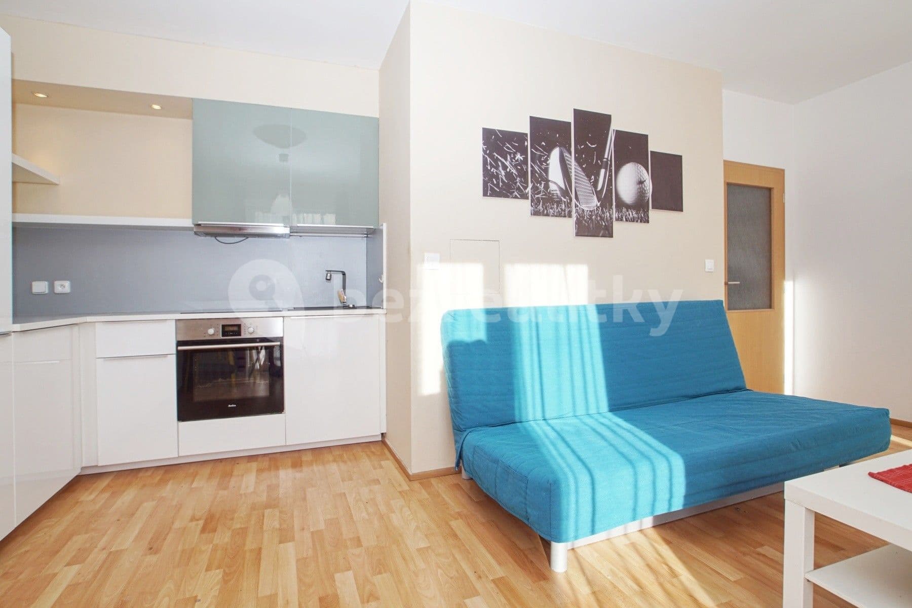 Studio flat to rent, 36 m², U Vodojemu, Brandýs nad Labem-Stará Boleslav, Středočeský Region Studio flat to rent, 36 m², U Vodojemu, Brandýs nad Labem-Stará Boleslav, Středočeský Region