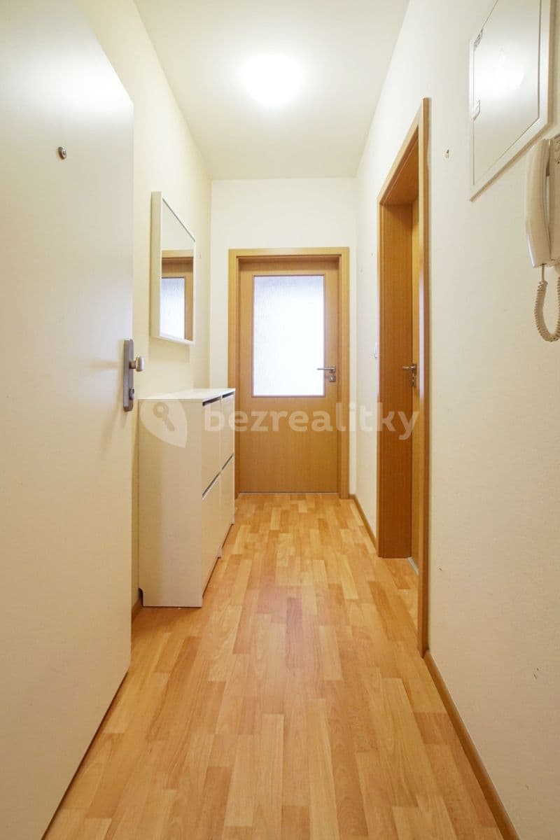 Studio flat to rent, 36 m², U Vodojemu, Brandýs nad Labem-Stará Boleslav, Středočeský Region Studio flat to rent, 36 m², U Vodojemu, Brandýs nad Labem-Stará Boleslav, Středočeský Region